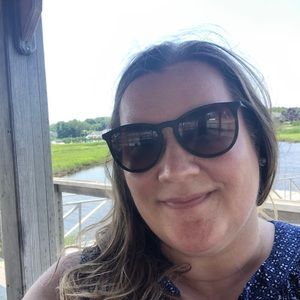 Meet your Posher, Ellen